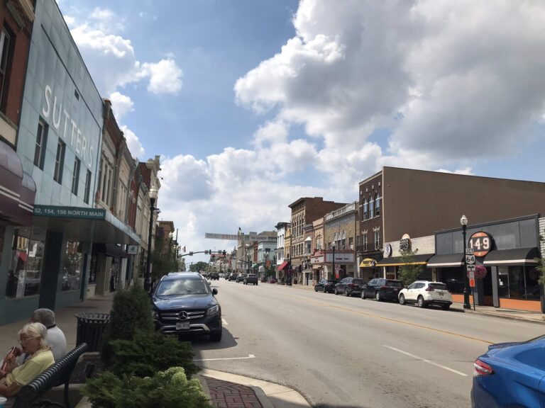 Main Street, Bowling Green, Ohio, USA